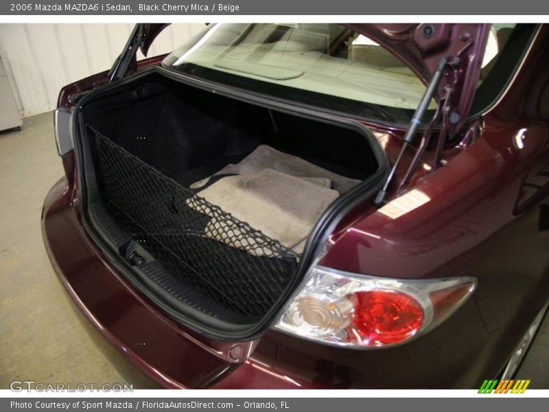 Black Cherry Mica / Beige 2006 Mazda MAZDA6 i Sedan