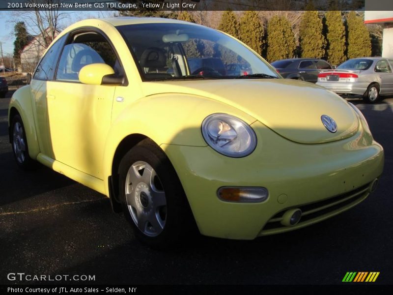 Yellow / Light Grey 2001 Volkswagen New Beetle GLS TDI Coupe