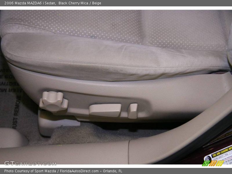 Black Cherry Mica / Beige 2006 Mazda MAZDA6 i Sedan