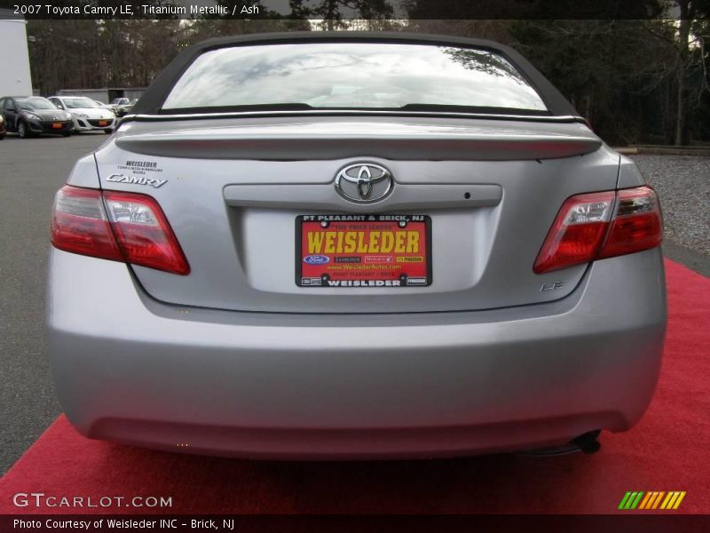 Titanium Metallic / Ash 2007 Toyota Camry LE