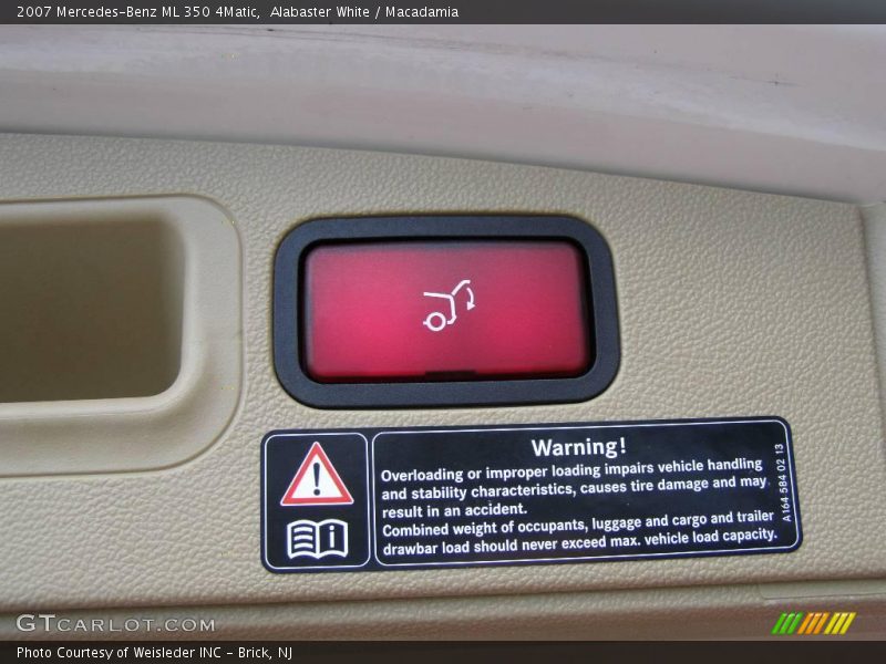 Alabaster White / Macadamia 2007 Mercedes-Benz ML 350 4Matic