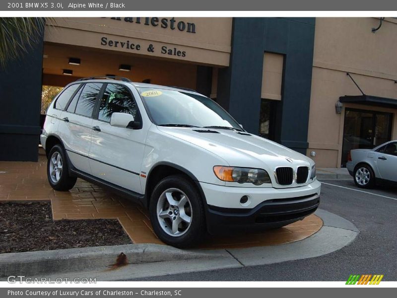 Alpine White / Black 2001 BMW X5 3.0i
