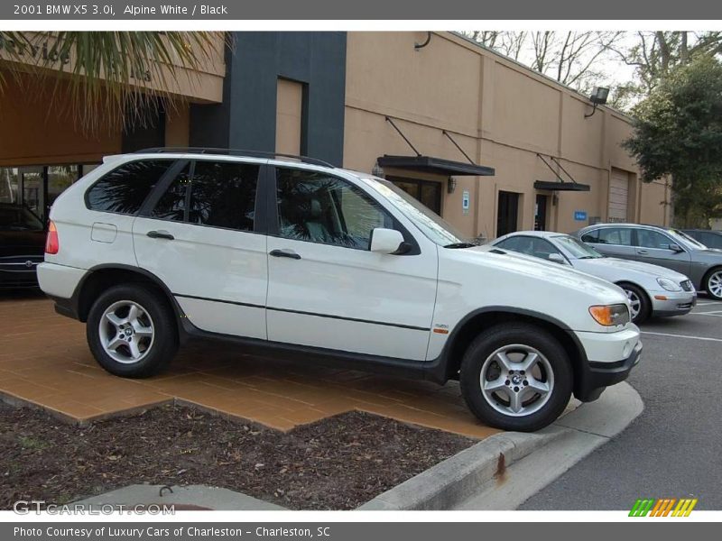 Alpine White / Black 2001 BMW X5 3.0i