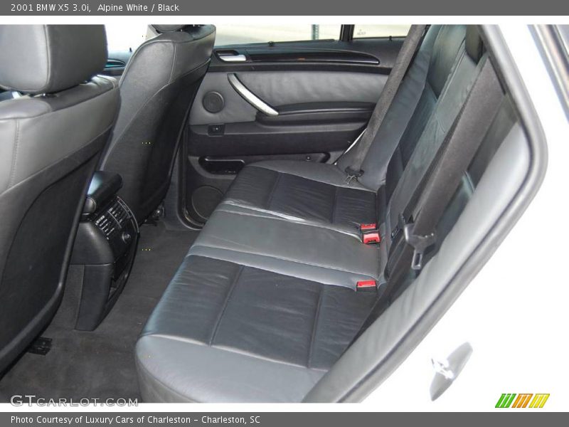 Alpine White / Black 2001 BMW X5 3.0i