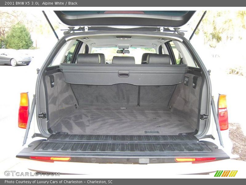 Alpine White / Black 2001 BMW X5 3.0i