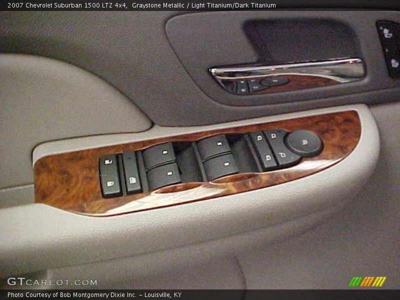 Graystone Metallic / Light Titanium/Dark Titanium 2007 Chevrolet Suburban 1500 LTZ 4x4