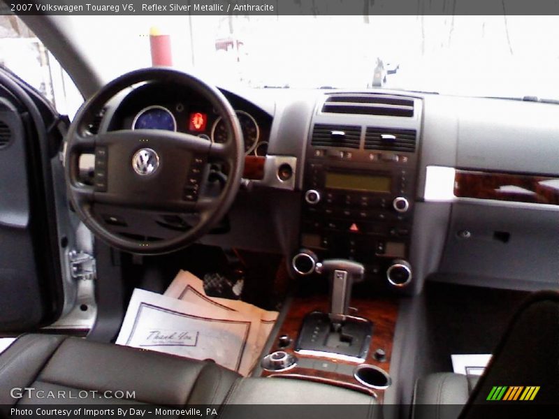Reflex Silver Metallic / Anthracite 2007 Volkswagen Touareg V6