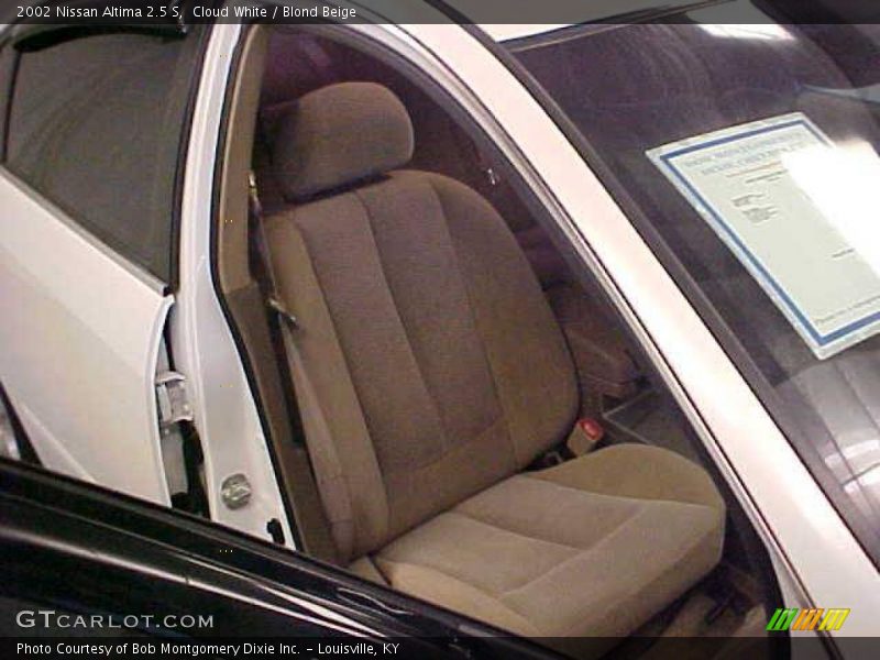 Cloud White / Blond Beige 2002 Nissan Altima 2.5 S