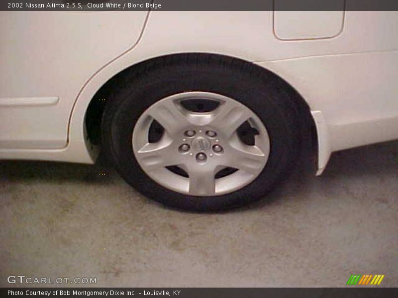 Cloud White / Blond Beige 2002 Nissan Altima 2.5 S