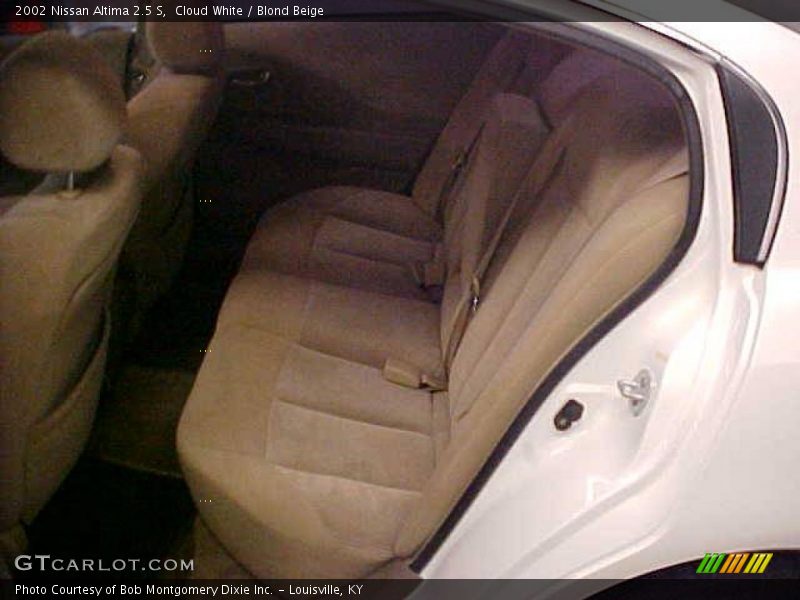 Cloud White / Blond Beige 2002 Nissan Altima 2.5 S
