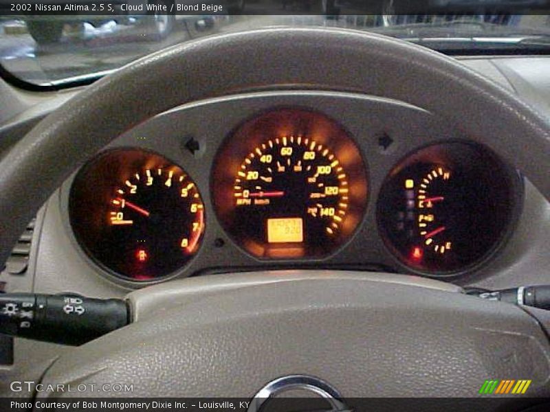 Cloud White / Blond Beige 2002 Nissan Altima 2.5 S