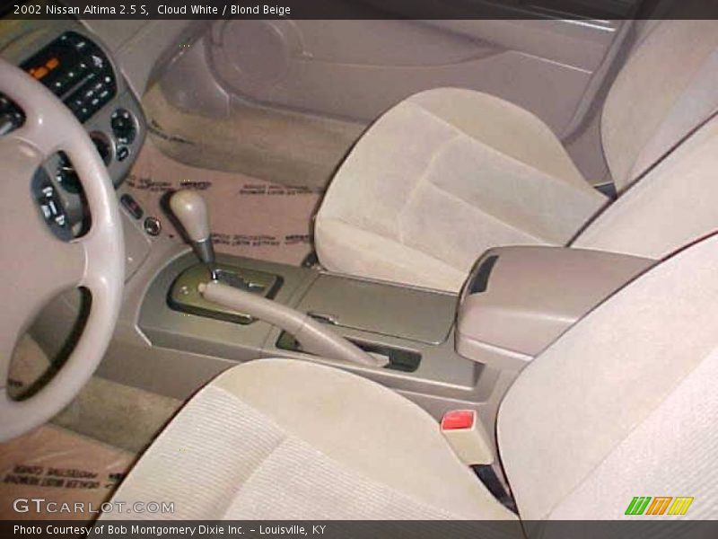 Cloud White / Blond Beige 2002 Nissan Altima 2.5 S