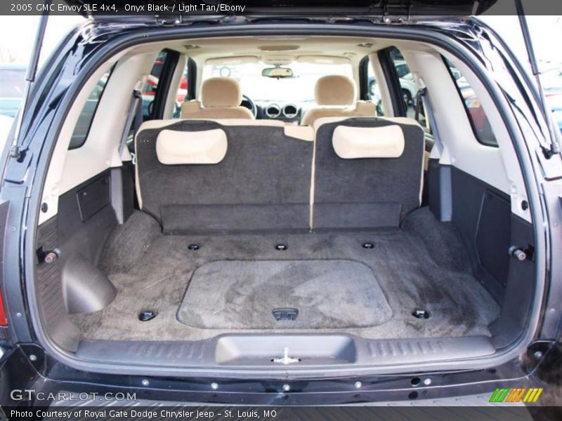 Onyx Black / Light Tan/Ebony 2005 GMC Envoy SLE 4x4