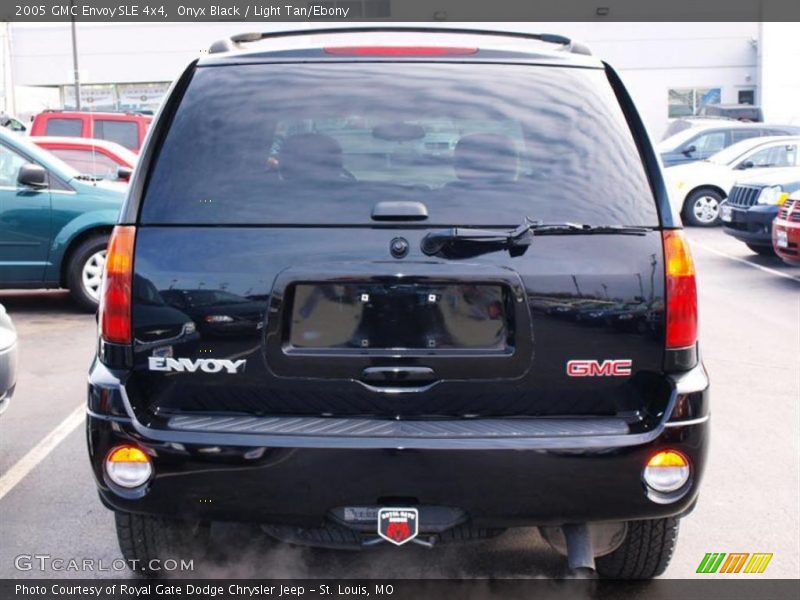 Onyx Black / Light Tan/Ebony 2005 GMC Envoy SLE 4x4