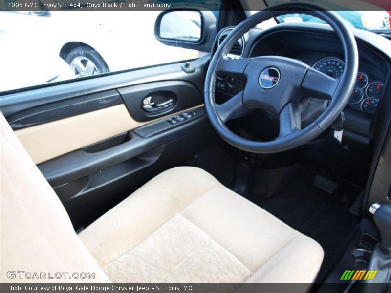 Onyx Black / Light Tan/Ebony 2005 GMC Envoy SLE 4x4