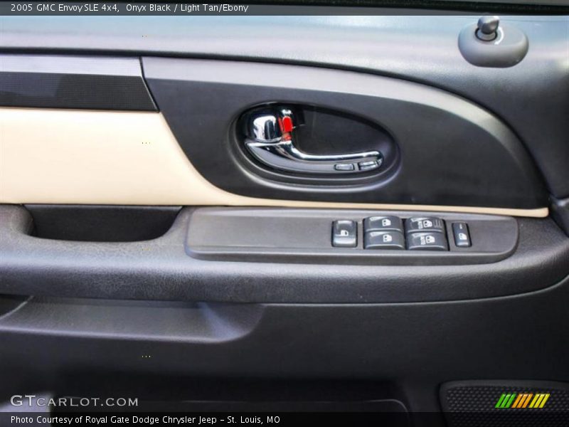Onyx Black / Light Tan/Ebony 2005 GMC Envoy SLE 4x4