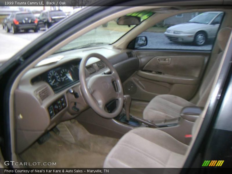 Black / Oak 1999 Toyota Camry LE