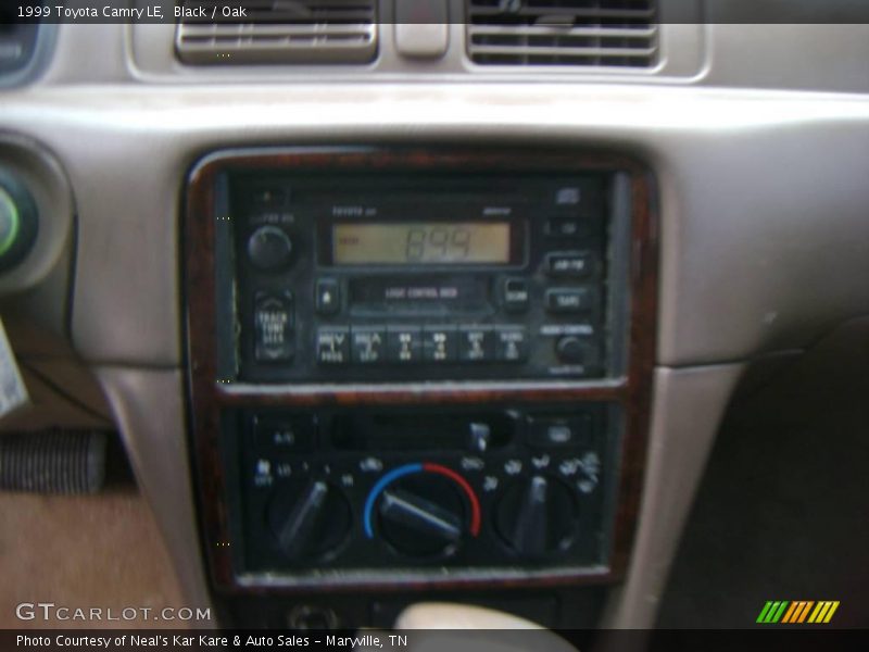 Black / Oak 1999 Toyota Camry LE