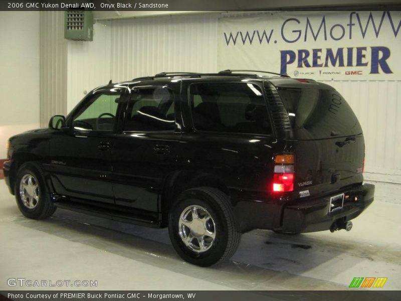Onyx Black / Sandstone 2006 GMC Yukon Denali AWD