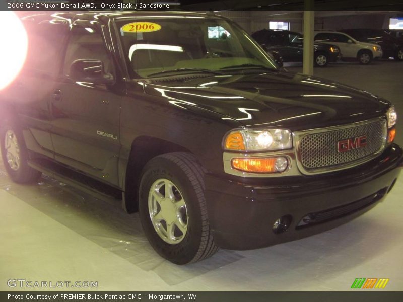 Onyx Black / Sandstone 2006 GMC Yukon Denali AWD