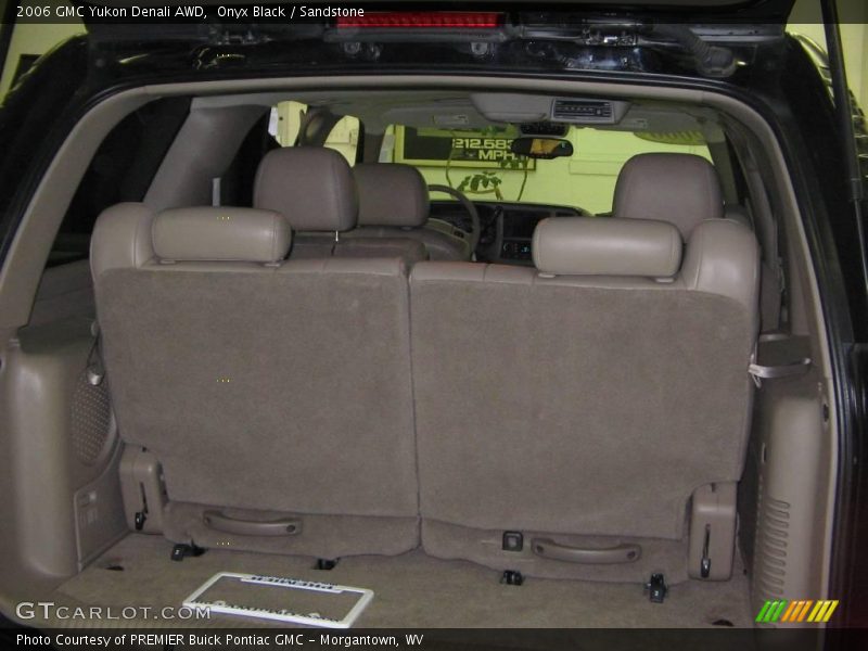 Onyx Black / Sandstone 2006 GMC Yukon Denali AWD