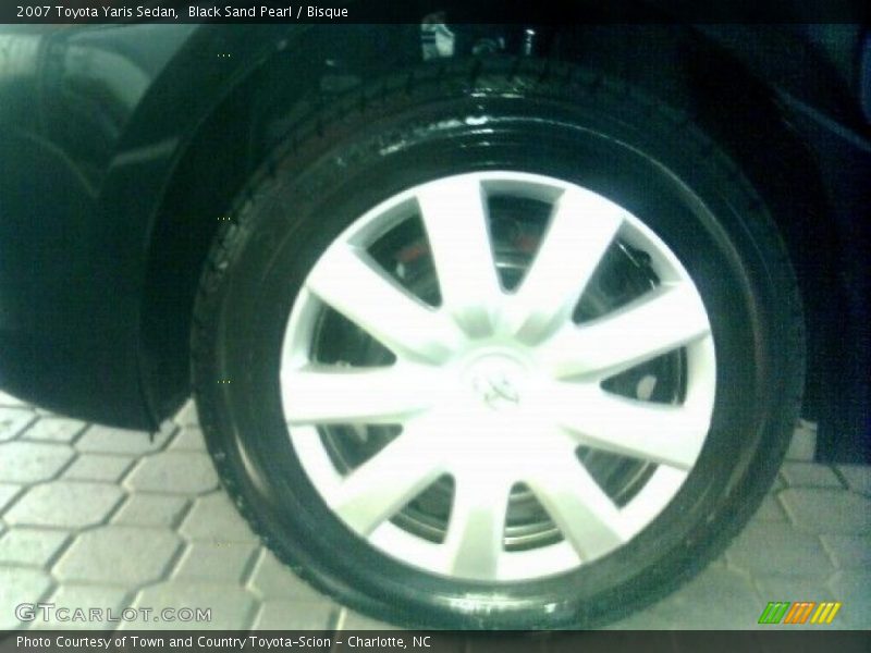 Black Sand Pearl / Bisque 2007 Toyota Yaris Sedan