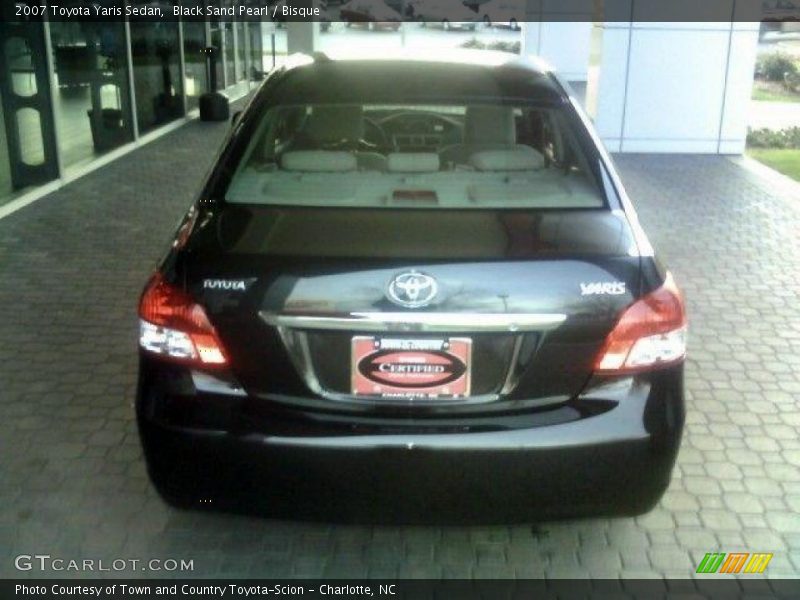 Black Sand Pearl / Bisque 2007 Toyota Yaris Sedan
