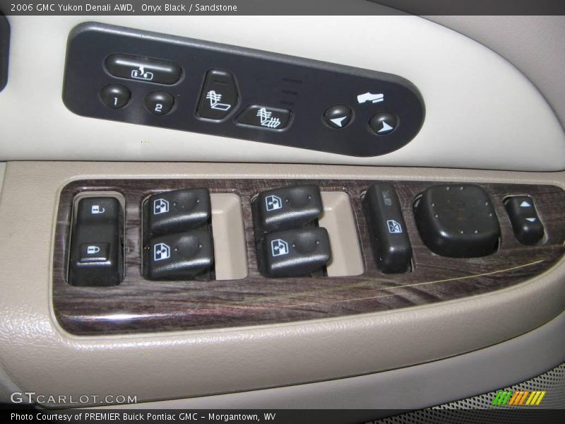 Onyx Black / Sandstone 2006 GMC Yukon Denali AWD