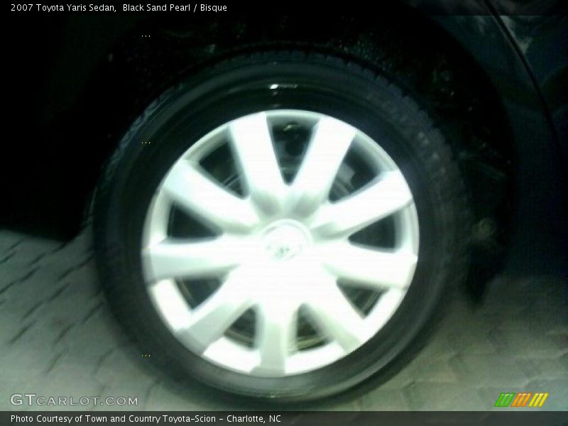 Black Sand Pearl / Bisque 2007 Toyota Yaris Sedan