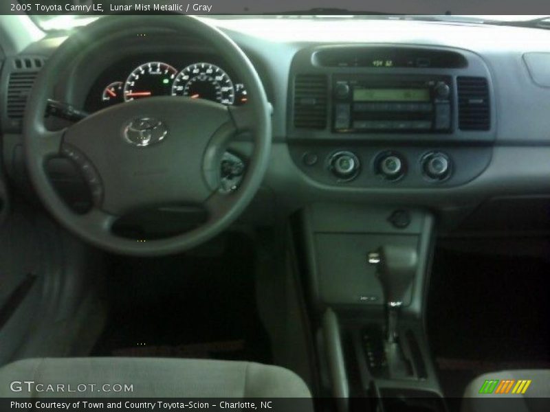Lunar Mist Metallic / Gray 2005 Toyota Camry LE