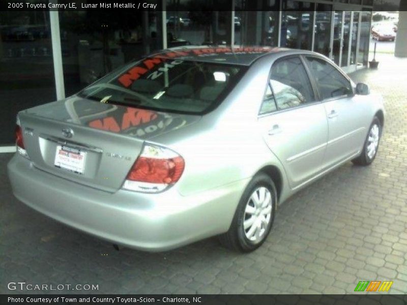 Lunar Mist Metallic / Gray 2005 Toyota Camry LE