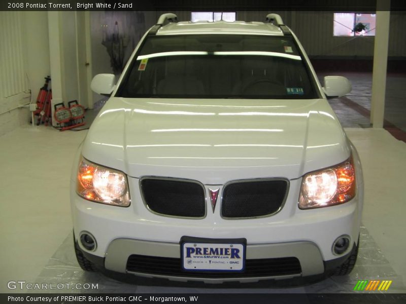 Bright White / Sand 2008 Pontiac Torrent