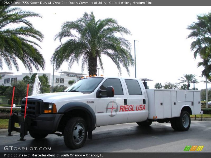Oxford White / Medium Flint 2007 Ford F550 Super Duty XL Crew Cab Dually Commercial Utility