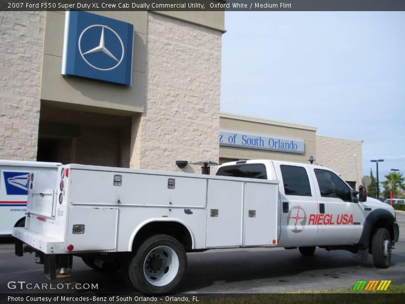 Oxford White / Medium Flint 2007 Ford F550 Super Duty XL Crew Cab Dually Commercial Utility