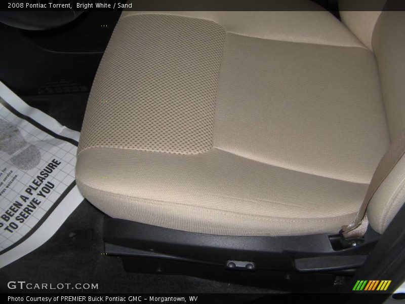 Bright White / Sand 2008 Pontiac Torrent