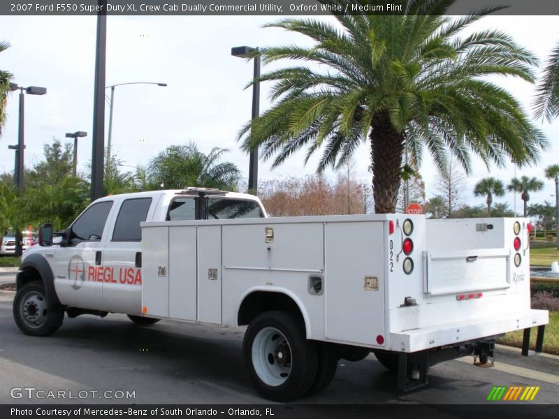 Oxford White / Medium Flint 2007 Ford F550 Super Duty XL Crew Cab Dually Commercial Utility