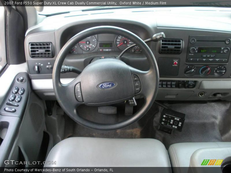 Oxford White / Medium Flint 2007 Ford F550 Super Duty XL Crew Cab Dually Commercial Utility
