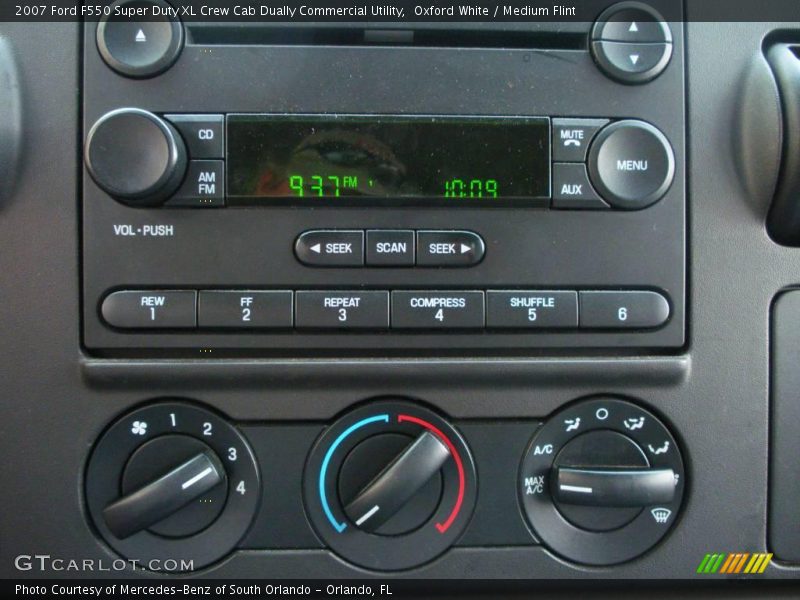 Oxford White / Medium Flint 2007 Ford F550 Super Duty XL Crew Cab Dually Commercial Utility