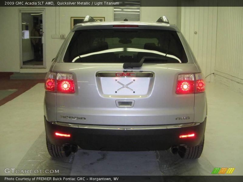 Quicksilver Metallic / Light Titanium 2009 GMC Acadia SLT AWD