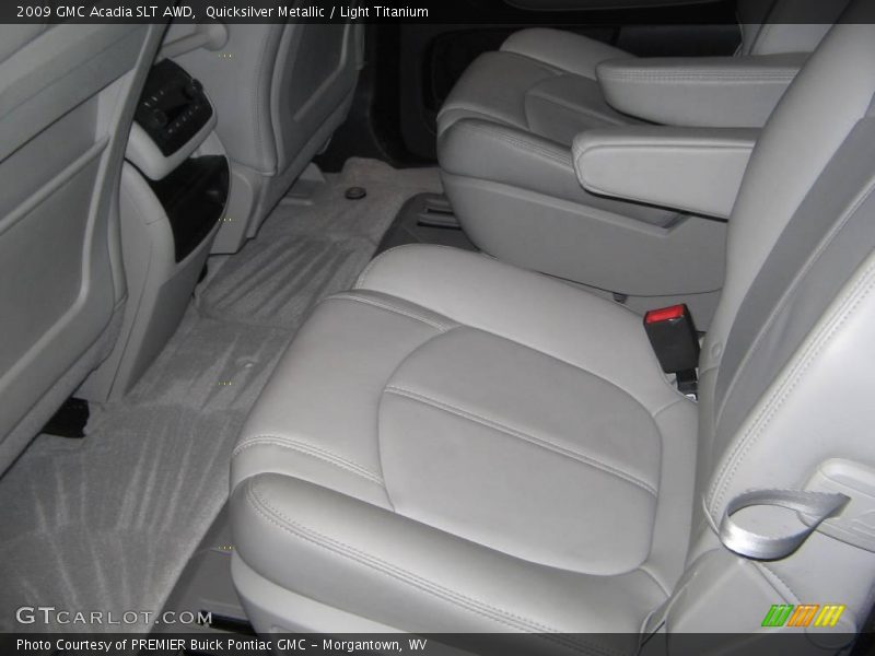 Quicksilver Metallic / Light Titanium 2009 GMC Acadia SLT AWD