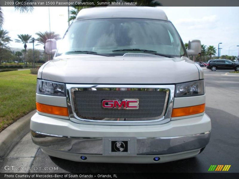 Summit White / Neutral 2009 GMC Savana Van 1500 Passenger Conversion