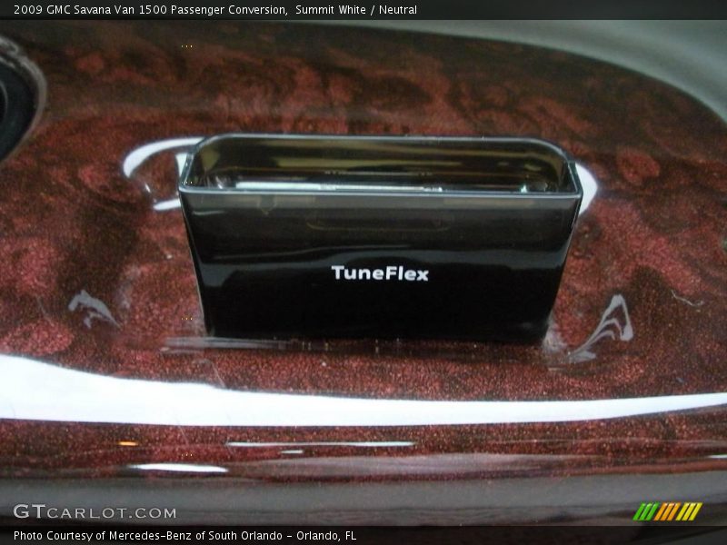 Summit White / Neutral 2009 GMC Savana Van 1500 Passenger Conversion