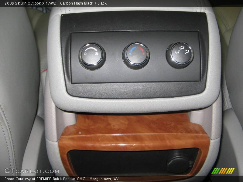 Carbon Flash Black / Black 2009 Saturn Outlook XR AWD