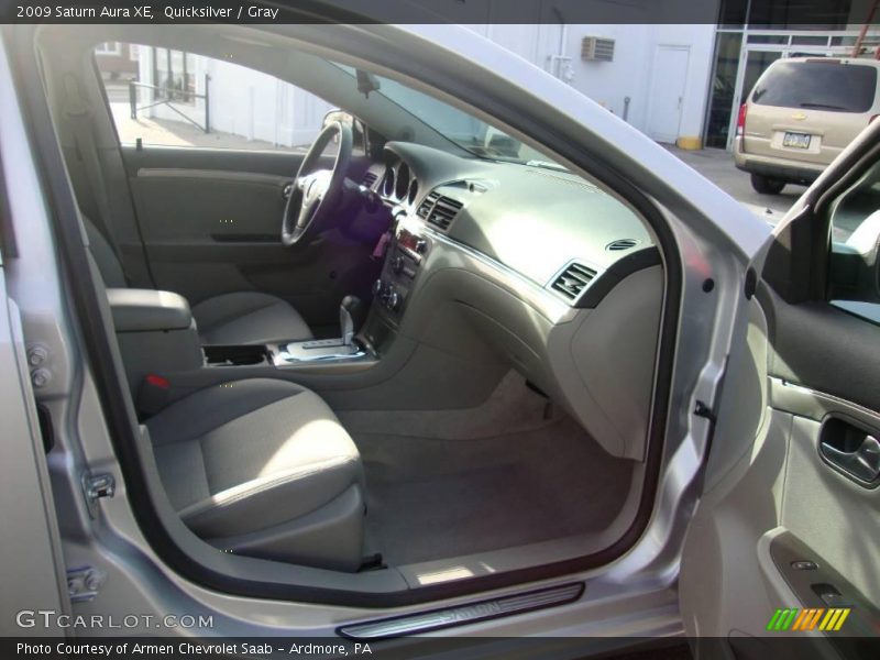 Quicksilver / Gray 2009 Saturn Aura XE