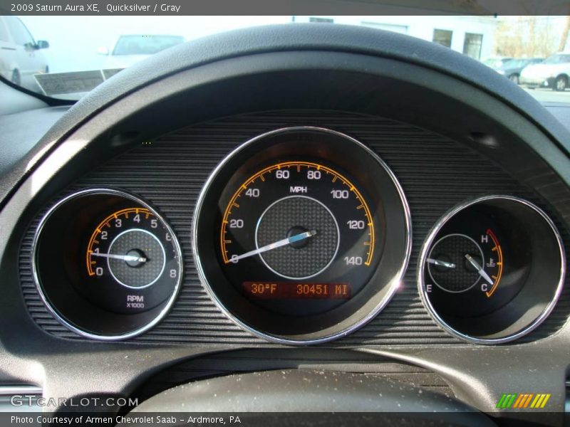 Quicksilver / Gray 2009 Saturn Aura XE