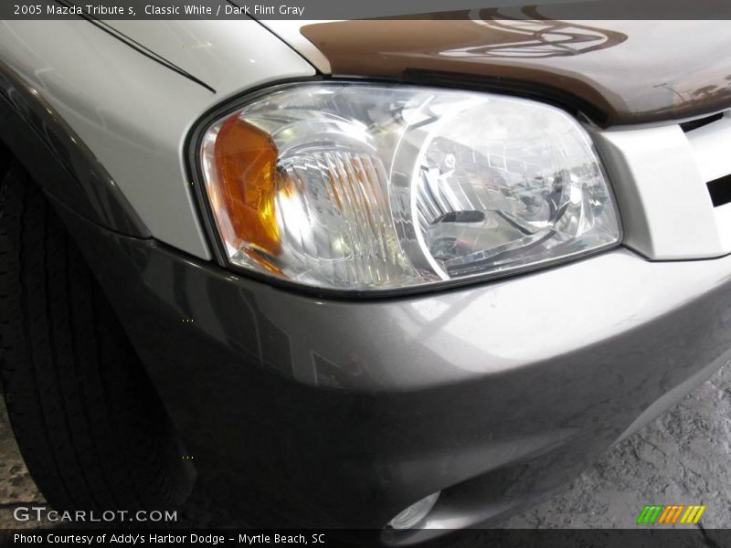Classic White / Dark Flint Gray 2005 Mazda Tribute s