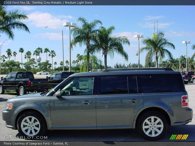 Sterling Grey Metallic / Medium Light Stone 2009 Ford Flex SE