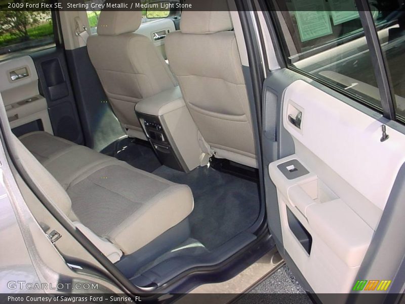 Sterling Grey Metallic / Medium Light Stone 2009 Ford Flex SE