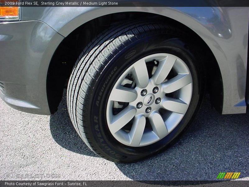 Sterling Grey Metallic / Medium Light Stone 2009 Ford Flex SE