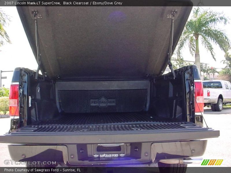 Black Clearcoat / Ebony/Dove Grey 2007 Lincoln Mark LT SuperCrew